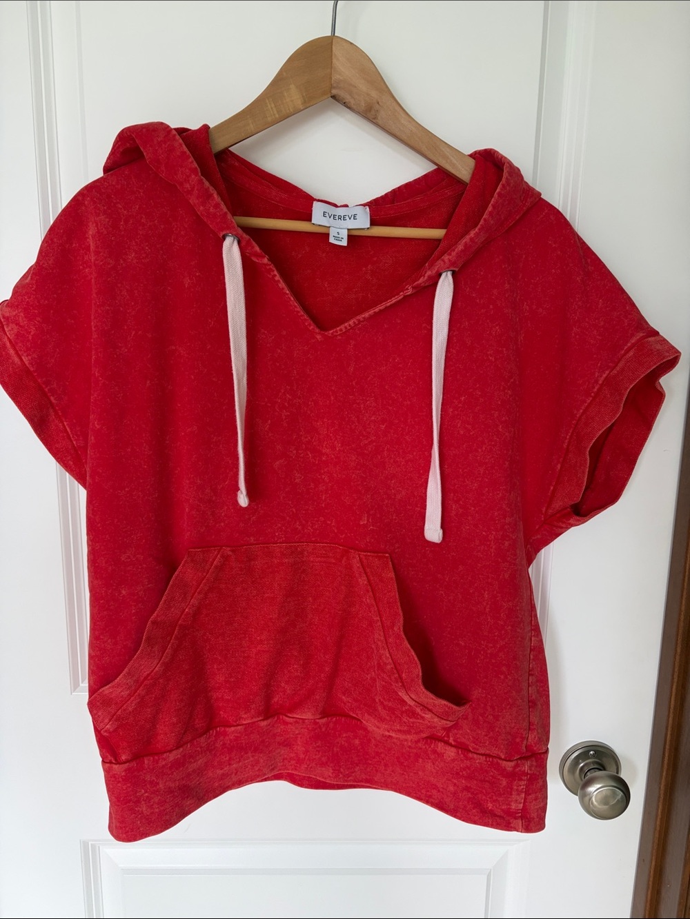 Evereve Vintage-Look Red Short Sleeve Hoodie, S